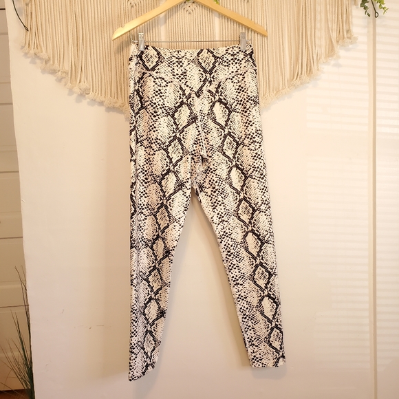 BALANCE ATHLETICA Ascend Snakeskin Printed High Rise Pull On Athletic Leggings - Picture 3 of 7